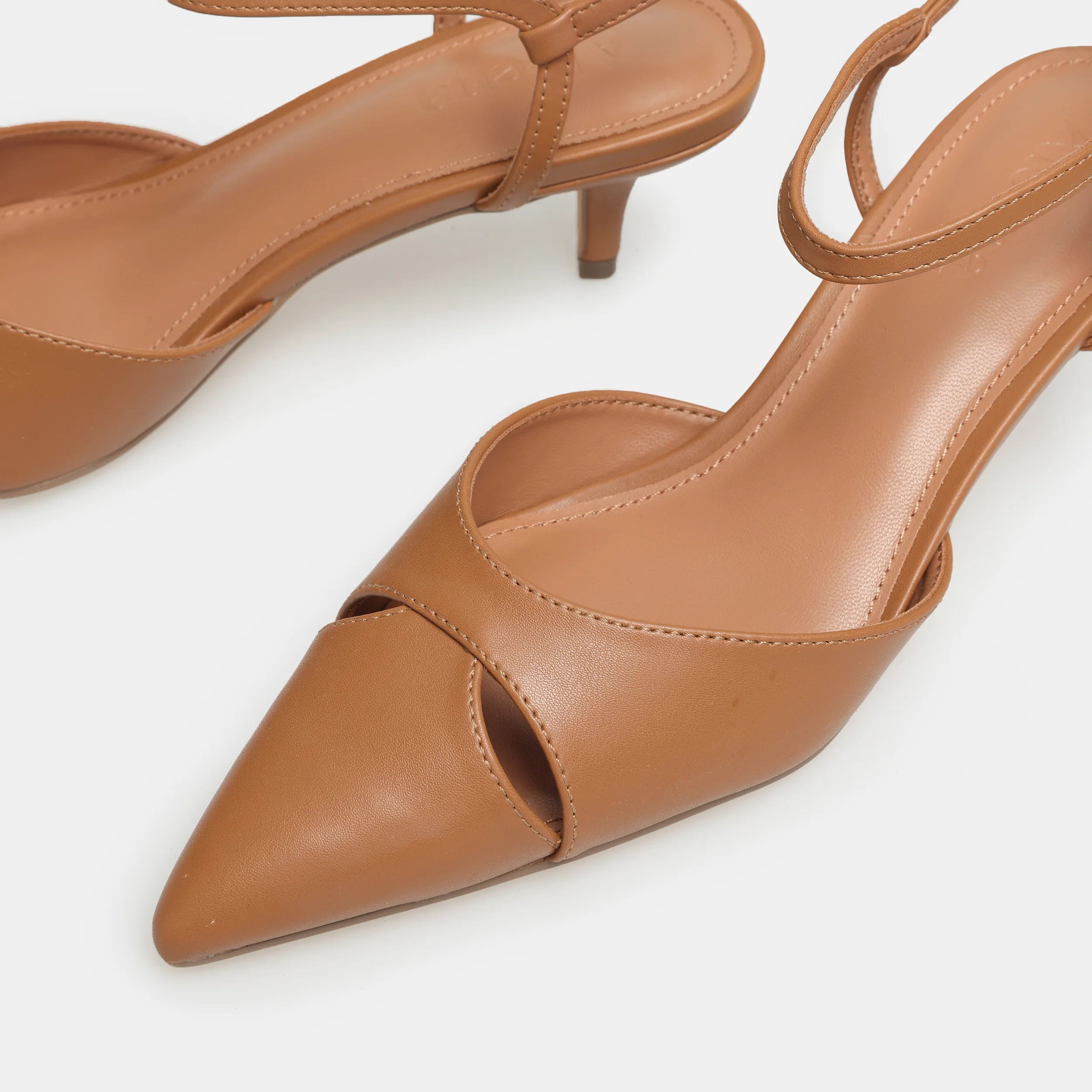 Brown Leather Kitten Heel Slingback Shoes