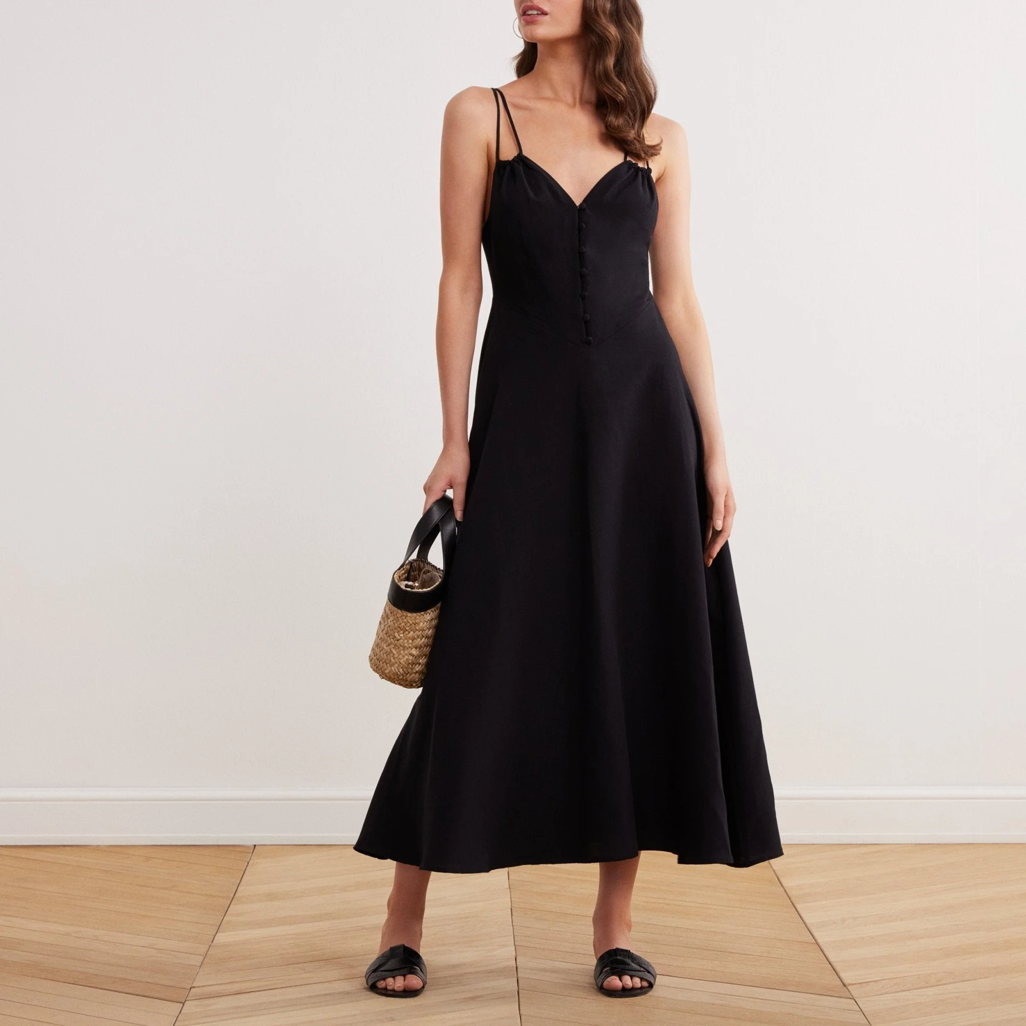 Sleeveless V-neck Fitted Waist Cotton Blended Midi Dress - Image 12