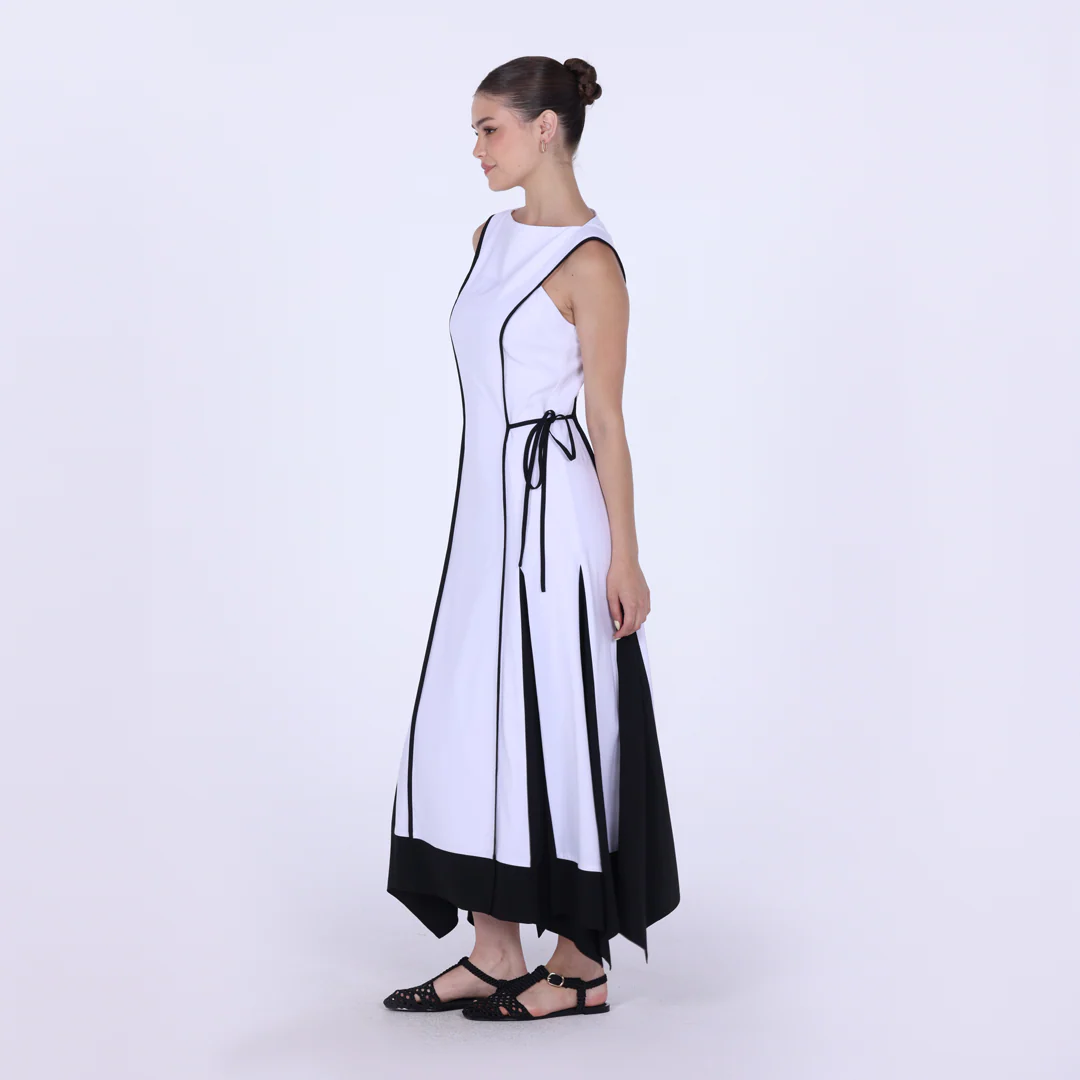 Black & White Sleeveless Contrast Panel Dress - Image 2